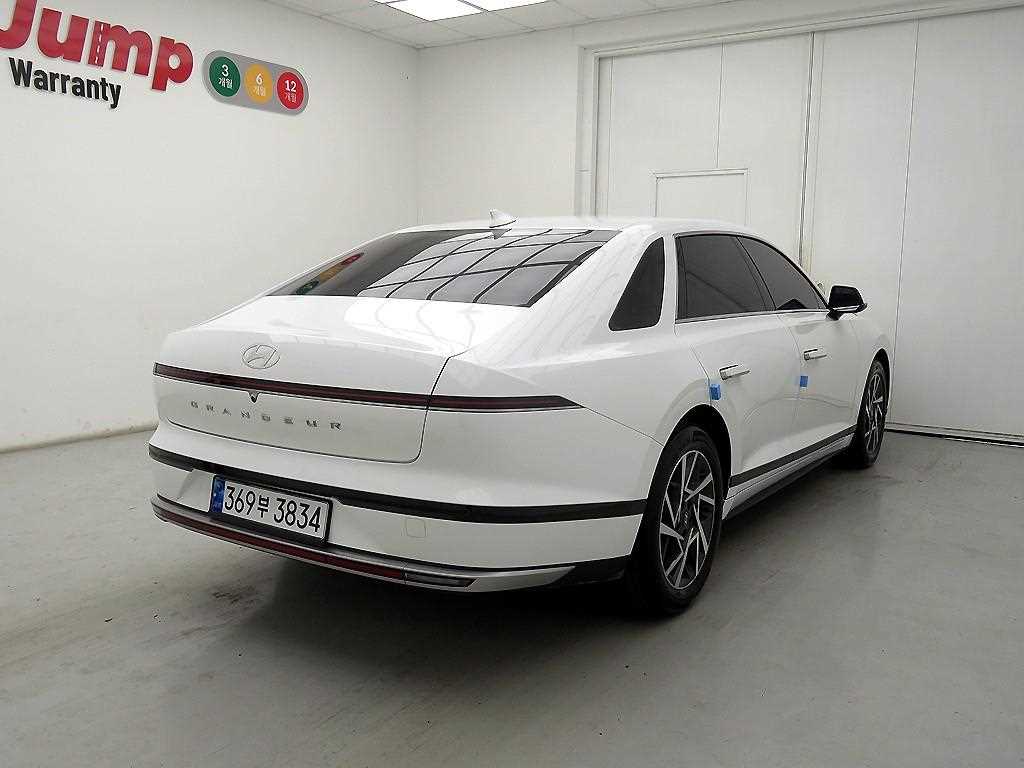 HYUNDAI Grandeur - Vista 4