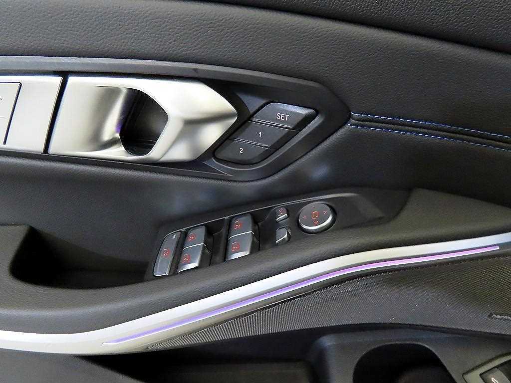 BMW 3 series 2021 Negro - Importación desde Corea - HF Imports Iquique - Foto 13