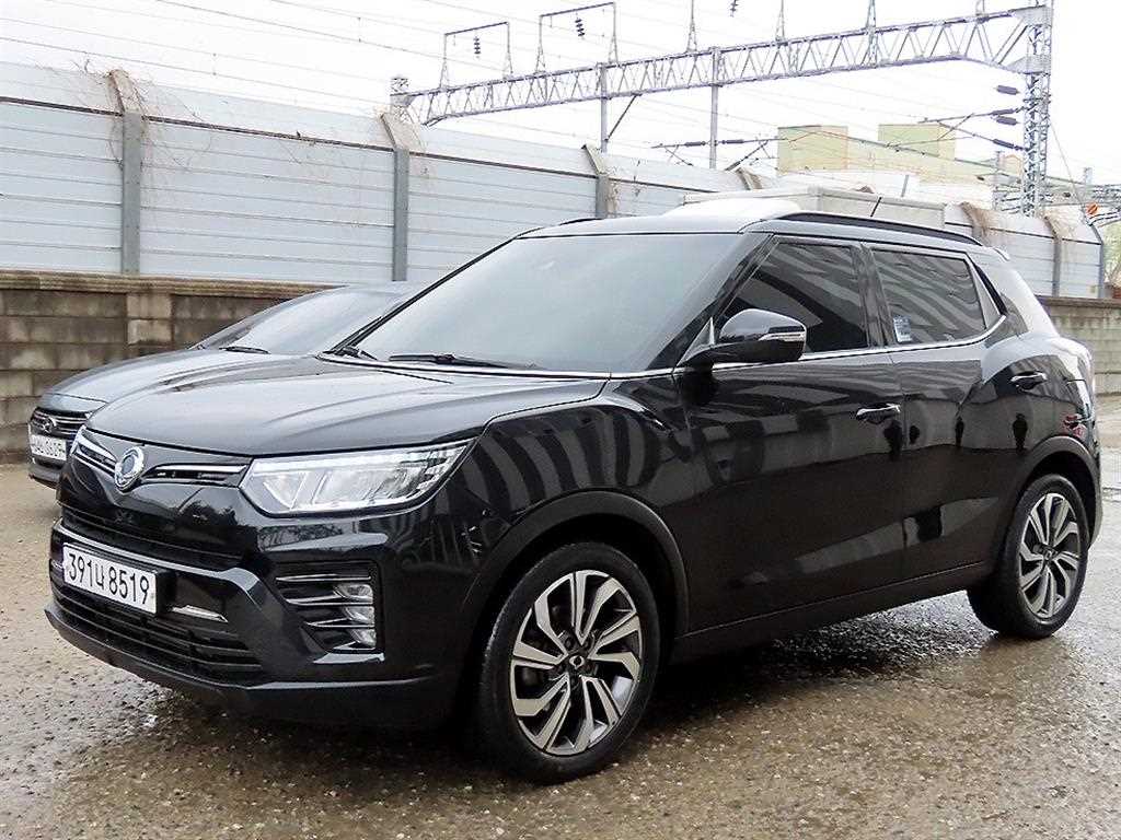 Ssangyong Tivoli - Vista 2