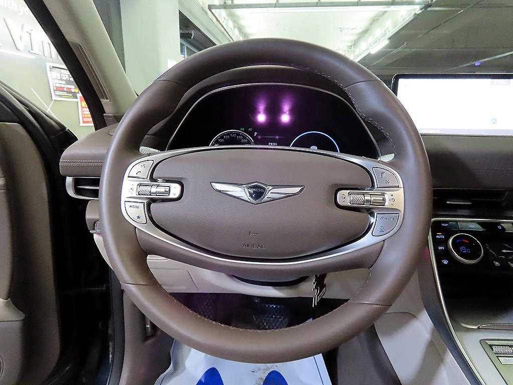 Genesis GV80 - Vista 8