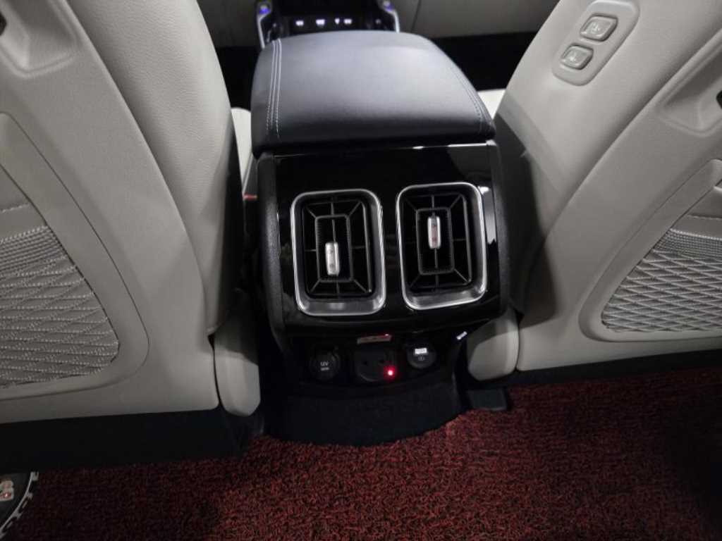 KIA Sorento - Vista 10