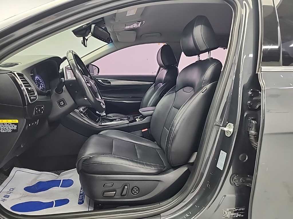 HYUNDAI Grandeur - Vista 11