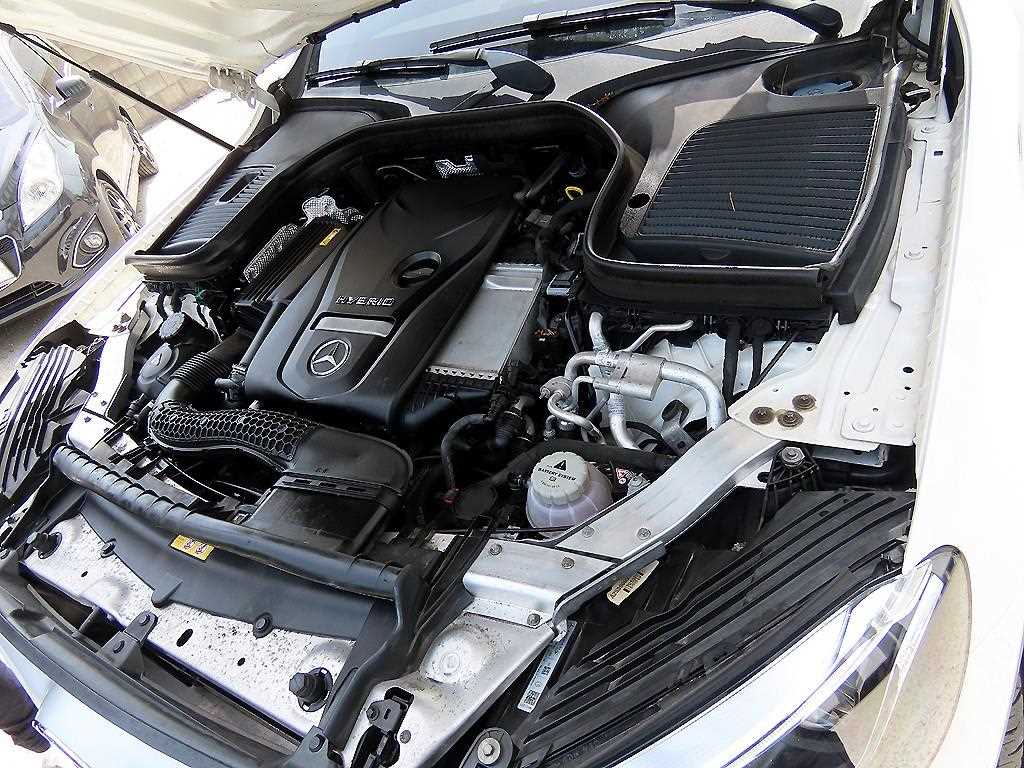 Mercedes Benz GLC Class 2019 Blanco - Importación desde Corea - HF Imports Iquique - Foto 19