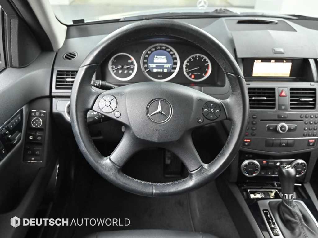 Mercedes Benz C Class 2010 Gris - Importación desde Corea - HF Imports Iquique - Foto 13