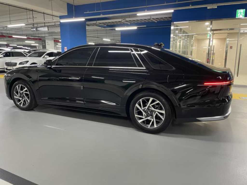 HYUNDAI Grandeur - Vista 4