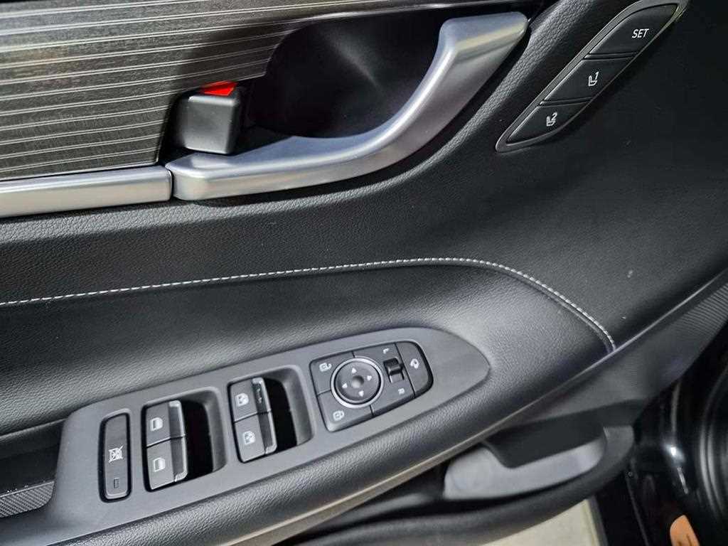 HYUNDAI Grandeur - Vista 12