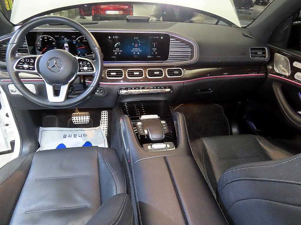 Mercedes Benz GLE Class - Vista 10