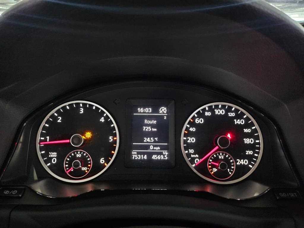 Volkswagen Tiguan - Vista 5