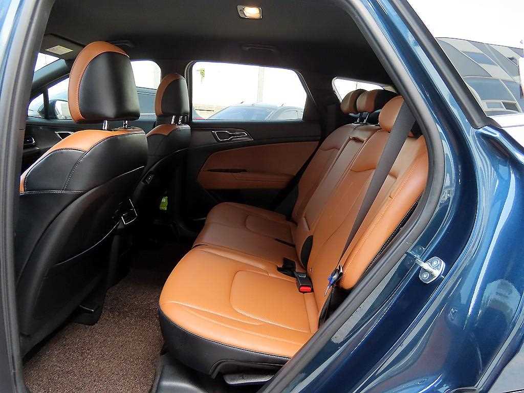 KIA Sportage - Vista 6