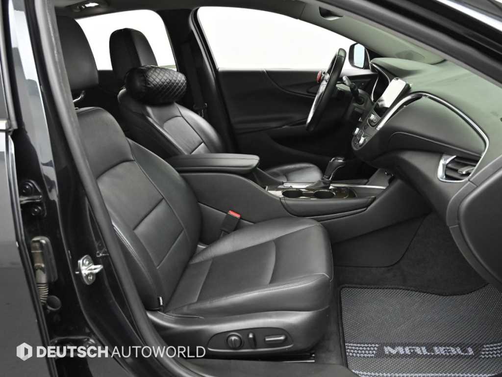 Chevrolet Malibu - Vista 10