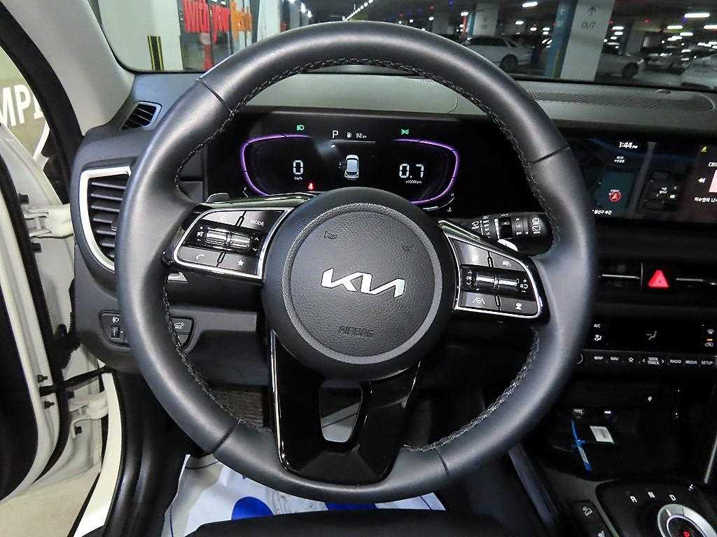 KIA Seltos - Vista 8