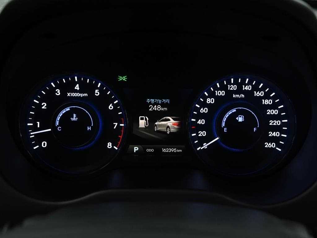 HYUNDAI Grandeur - Vista 8