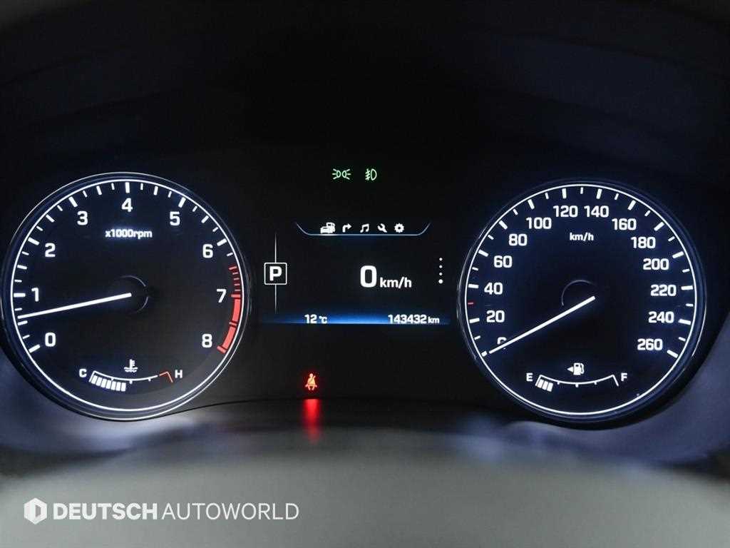 HYUNDAI Genesis - Vista 8