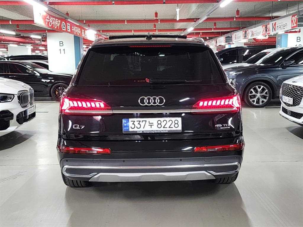 Audi Q7 - Vista 5