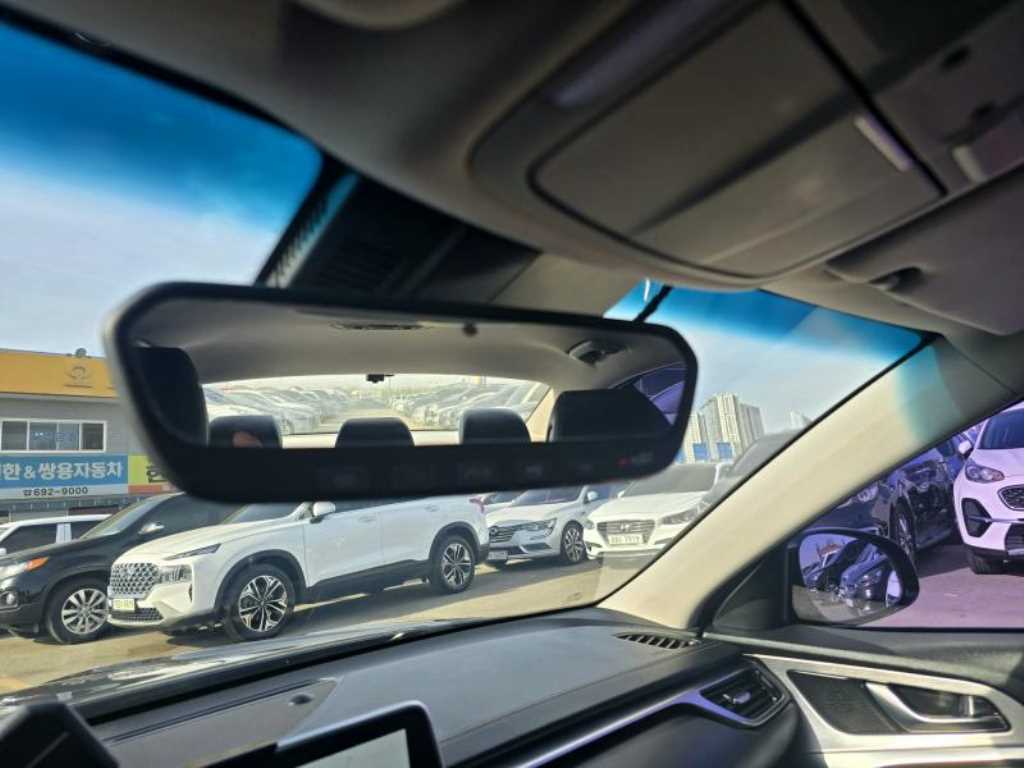 Genesis G70 - Vista 12