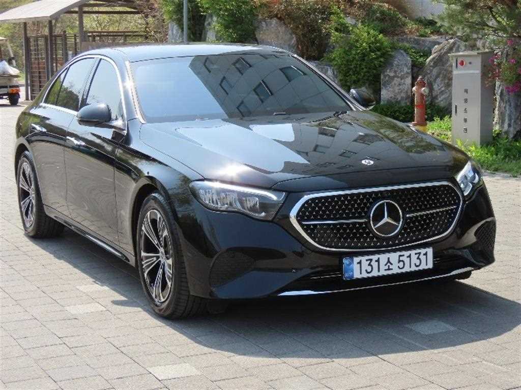 Mercedes Benz E class - Vista 2