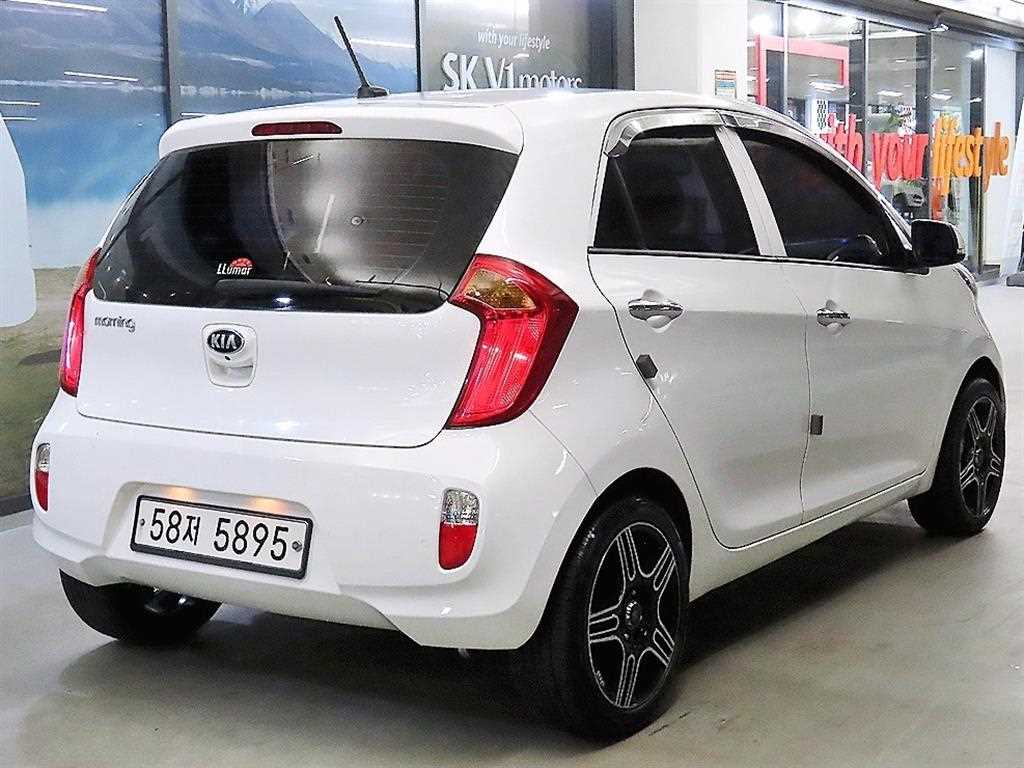 KIA Morning - Vista 4