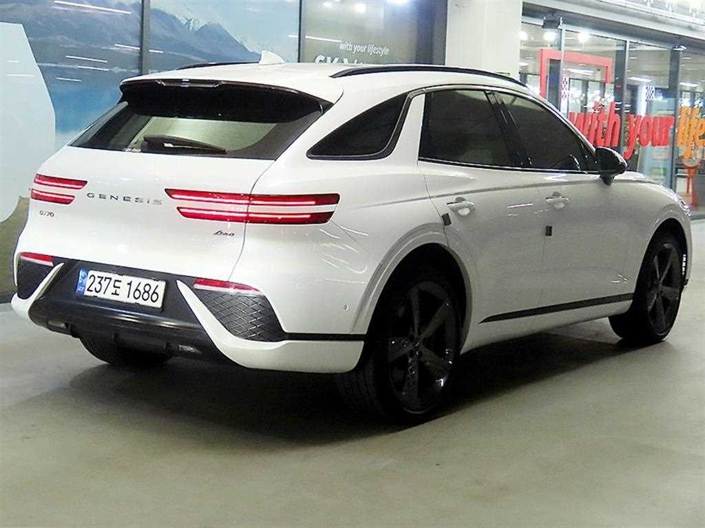 Genesis GV70 - Vista 4