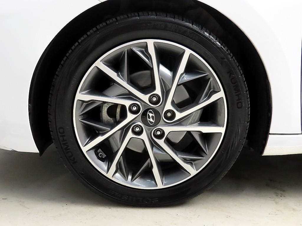 HYUNDAI Avante 2019 Blanco - Importación desde Corea - HF Imports Iquique - Foto 20