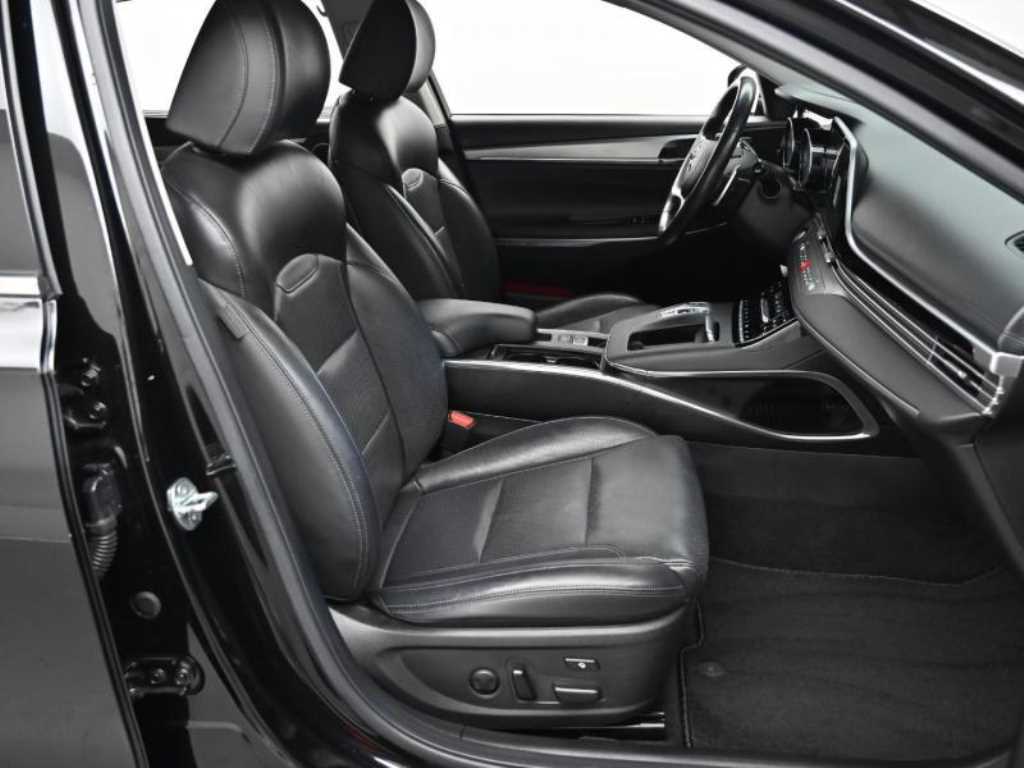 HYUNDAI Grandeur - Vista 10