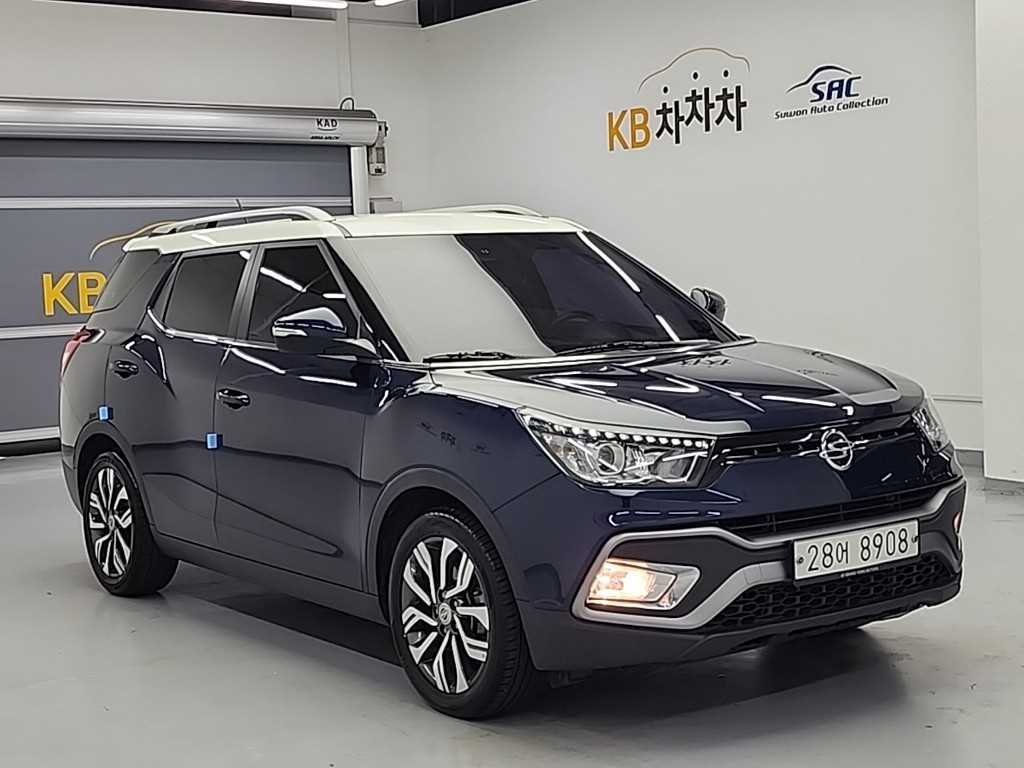 Ssangyong Tivoli - Vista 4