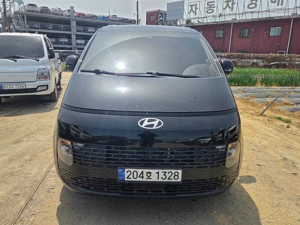 HYUNDAI Staria - Vista 4