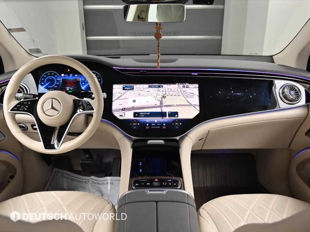 Mercedes Benz EQS - Vista 7