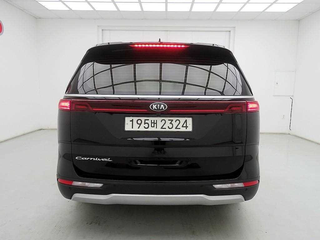 KIA Carnival - Vista 3