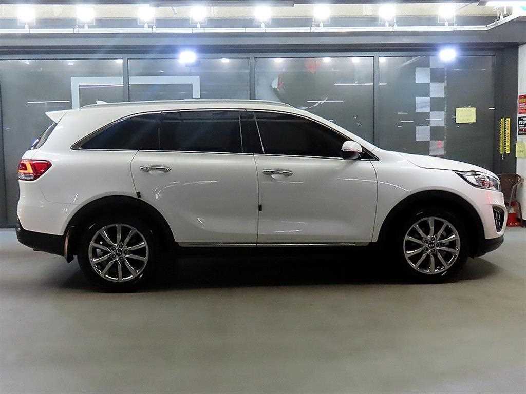 KIA Sorento - Vista 3