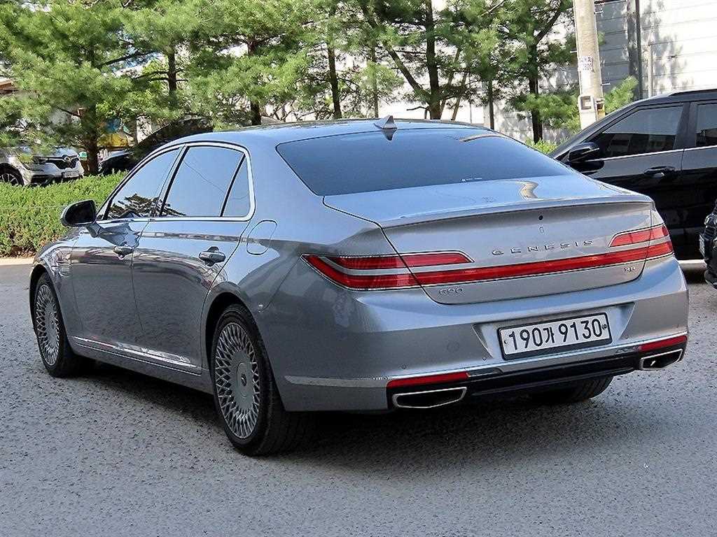 Genesis G90 - Vista 3