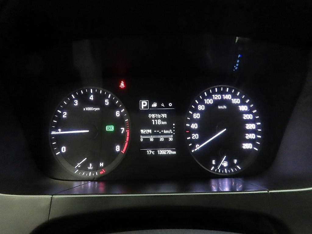 HYUNDAI Sonata - Vista 6