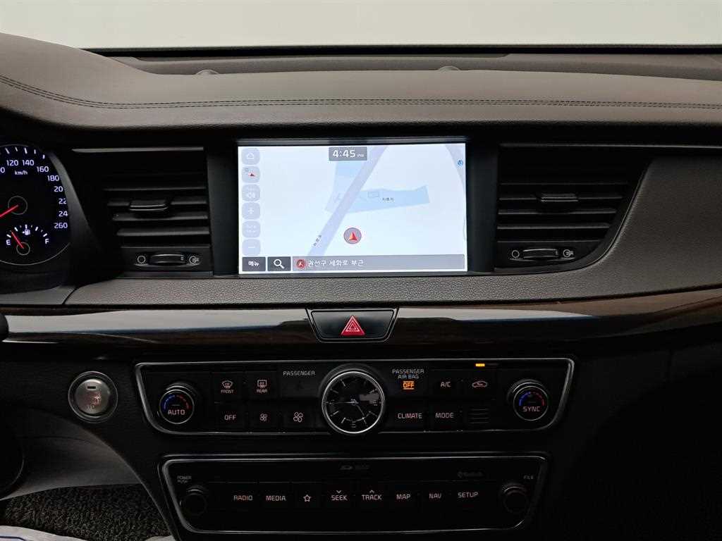 KIA K7 - Vista 9