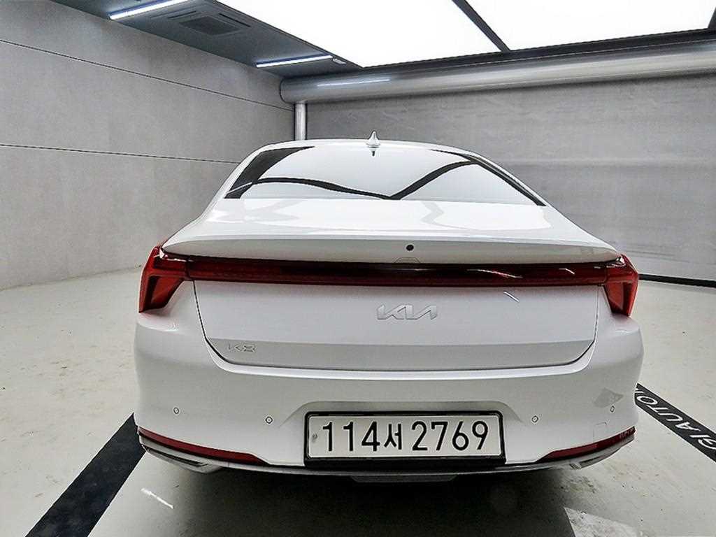 KIA K8 - Vista 3