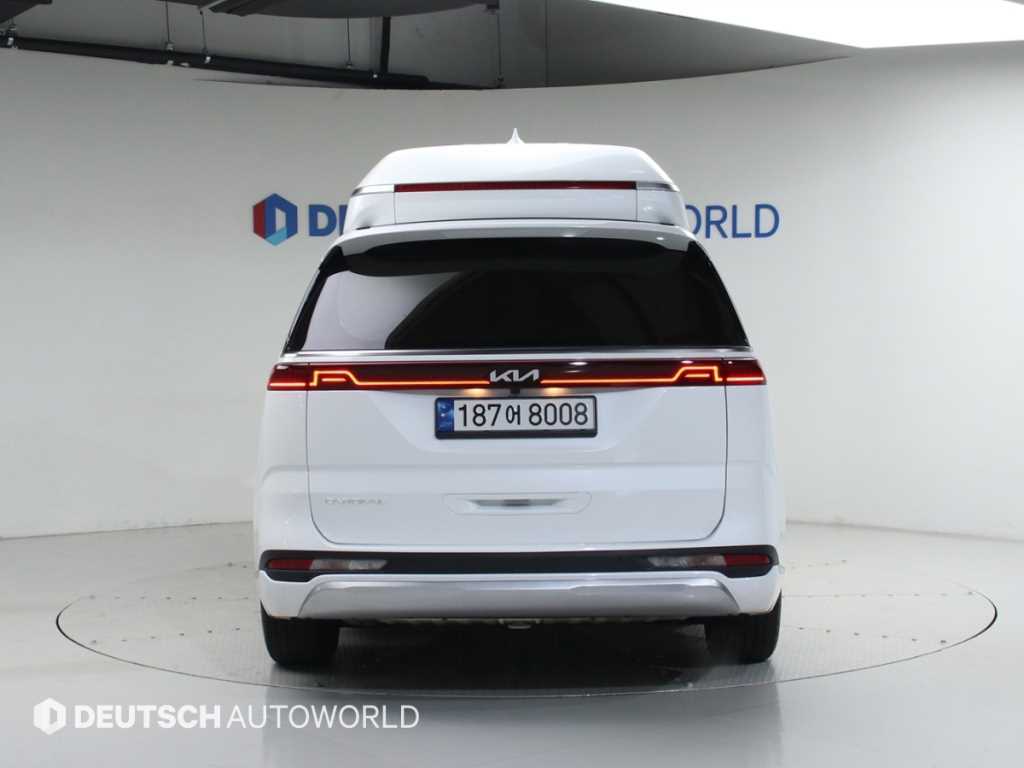 KIA Carnival - Vista 4