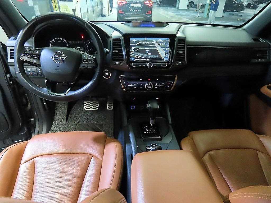 Ssangyong Rexton - Vista 10
