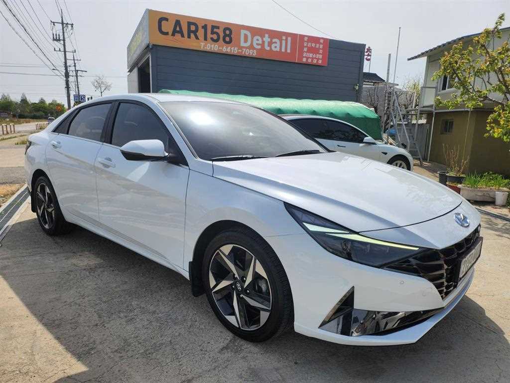 HYUNDAI Avante - Vista 2