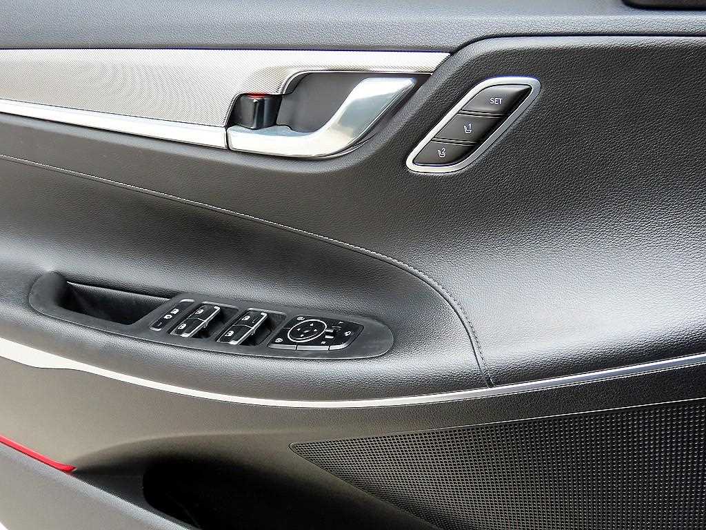 HYUNDAI Grandeur - Vista 11