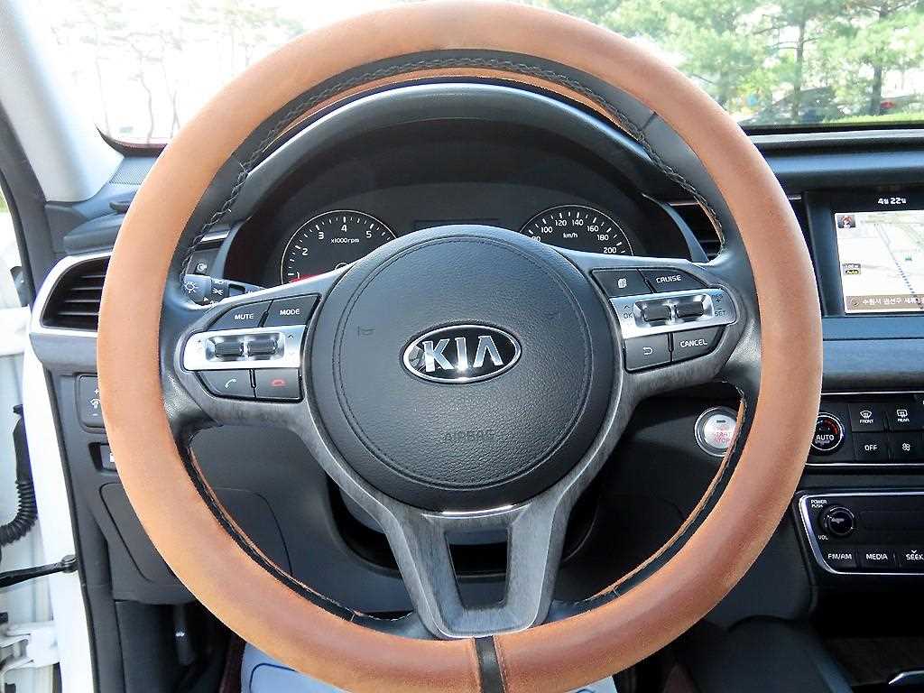 KIA K7 - Vista 8