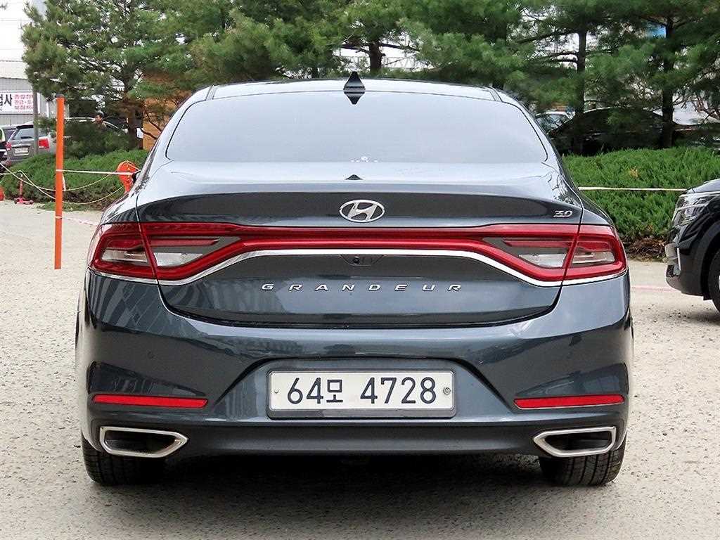 HYUNDAI Grandeur - Vista 4