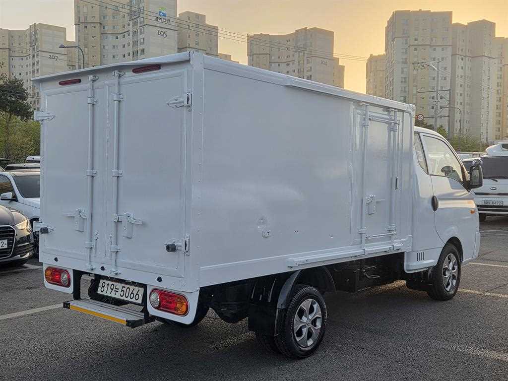 Small Truck Freezer Box(Low Deck) - Vista 2