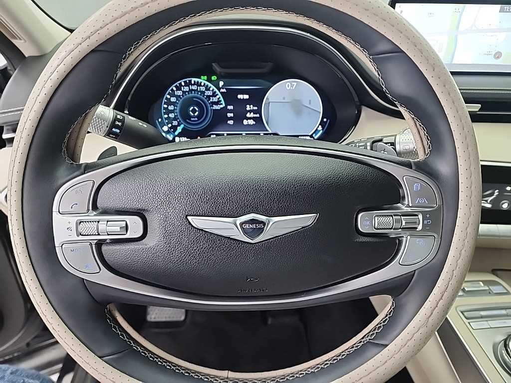 Genesis GV70 - Vista 9