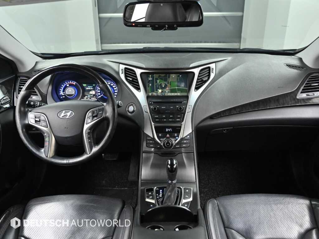 HYUNDAI Grandeur - Vista 7