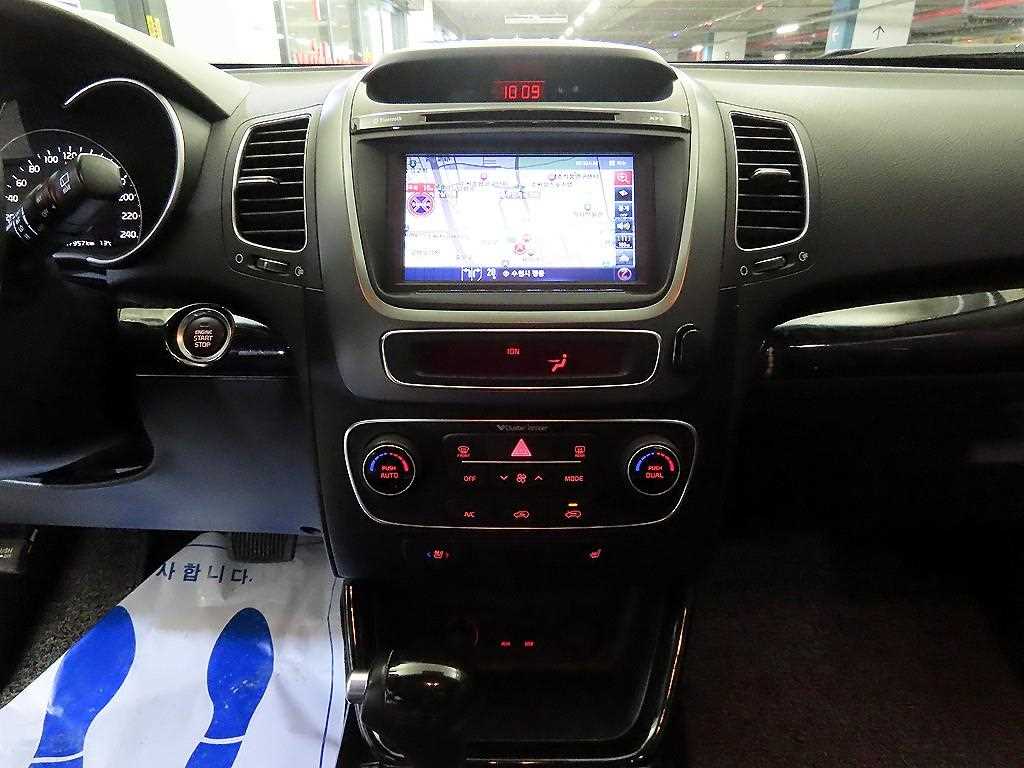 KIA Sorento - Vista 11