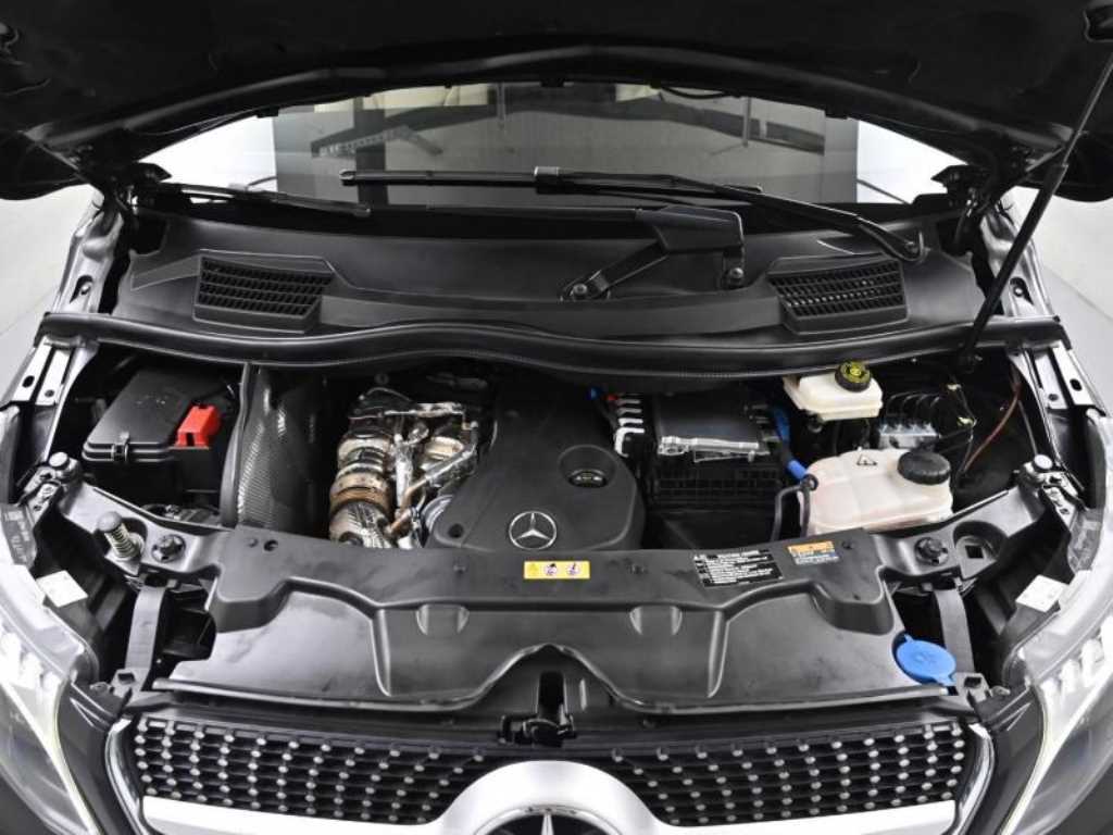 Mercedes Benz V Class - Vista 6