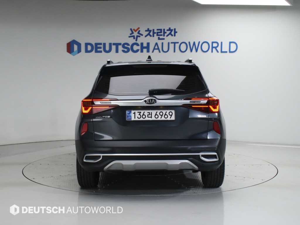 KIA Seltos - Vista 4