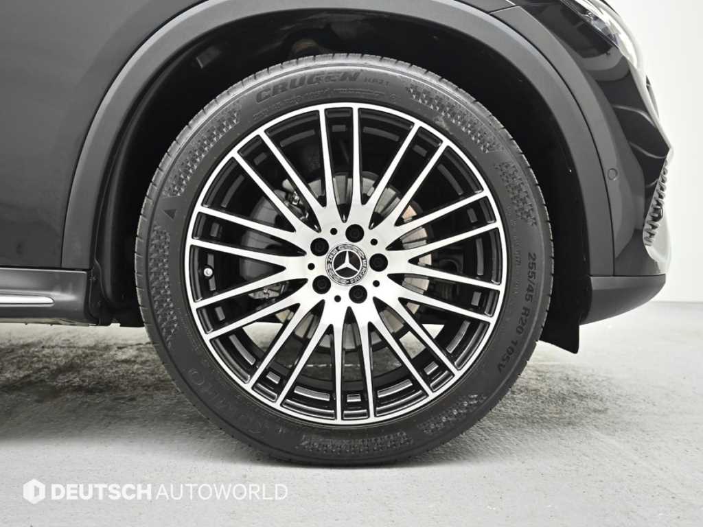 Mercedes Benz GLC Class - Vista 5