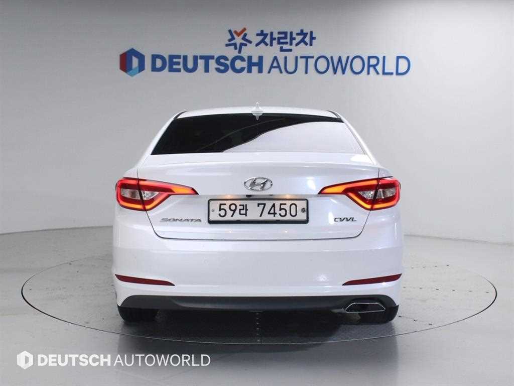 HYUNDAI Sonata - Vista 4