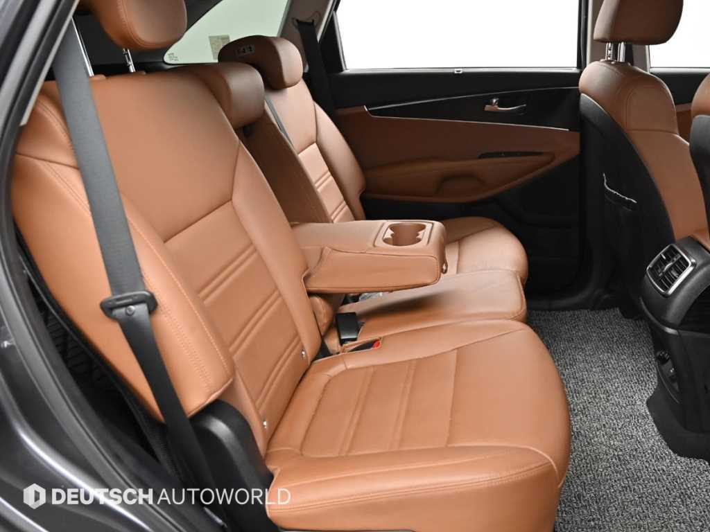 KIA Sorento - Vista 12
