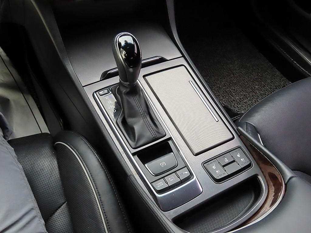HYUNDAI Aslan - Vista 11