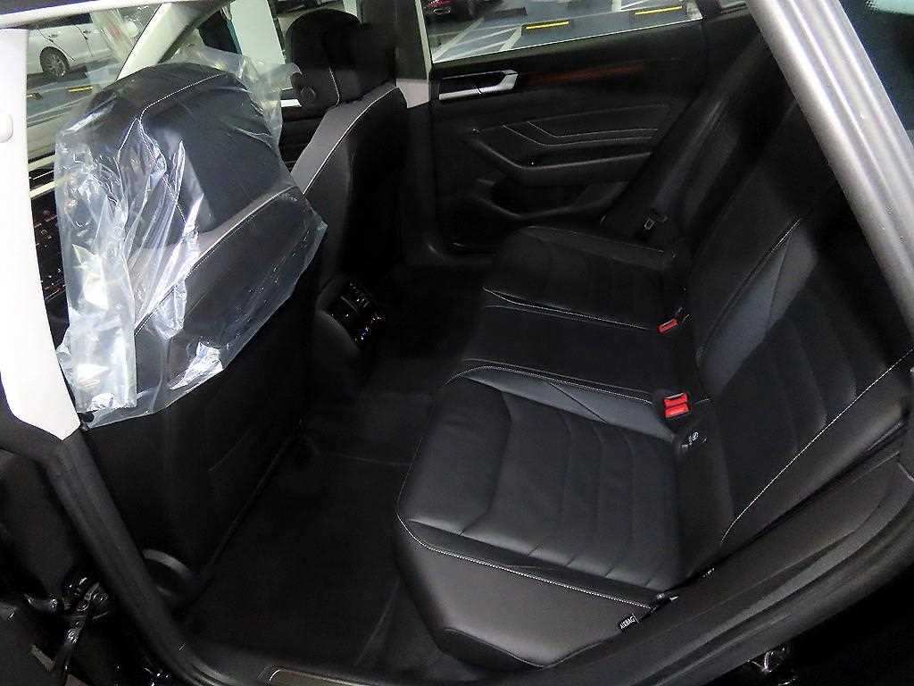 Volkswagen Arteon - Vista 7